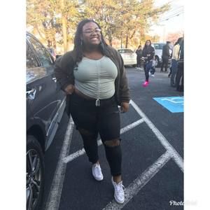 Meet your Posher, Danyelle